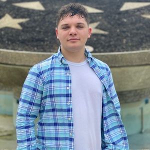 Meet your Posher, Tyler